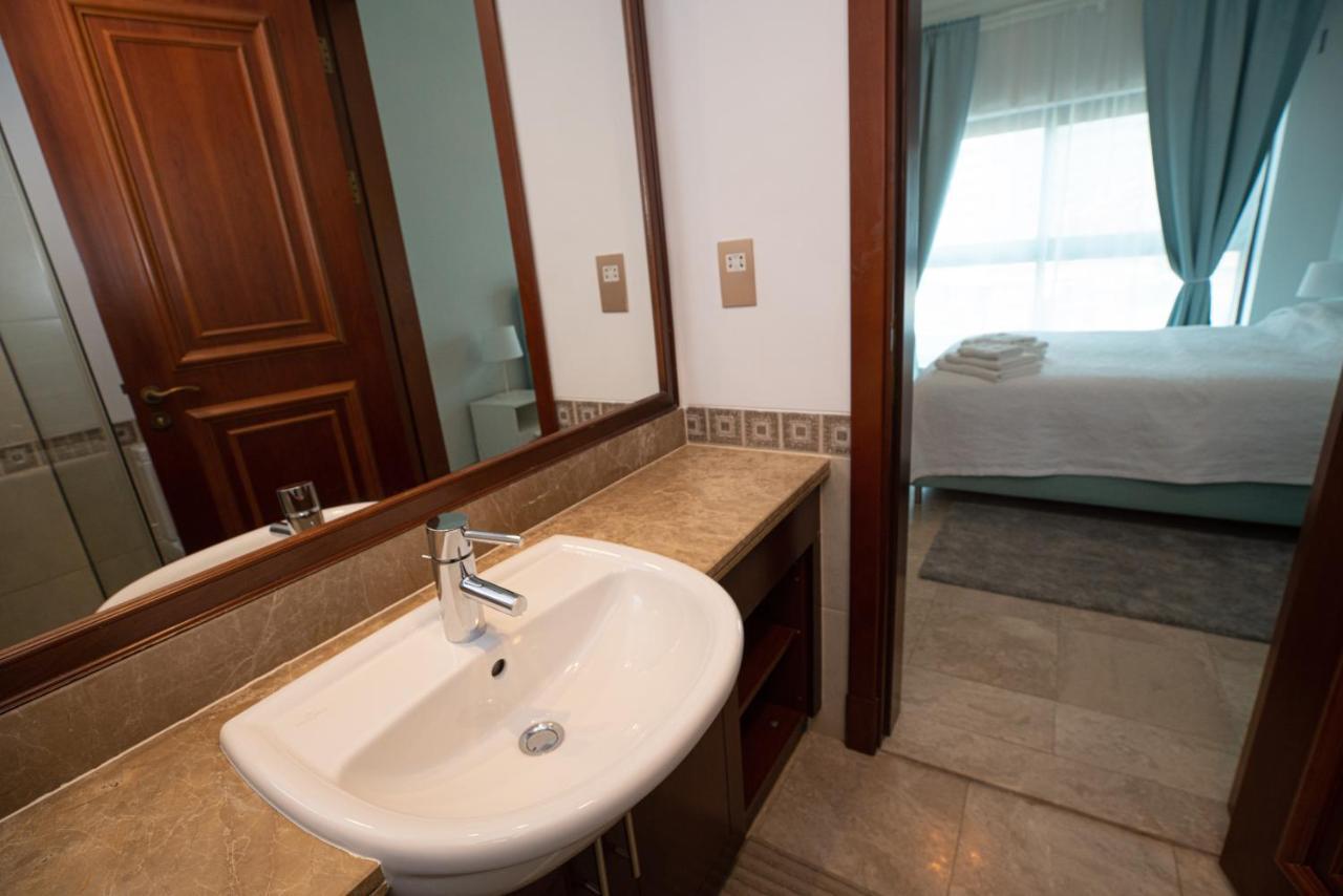 ドバイGorgeous 2Br In Fairmontアパートメント エクステリア 写真